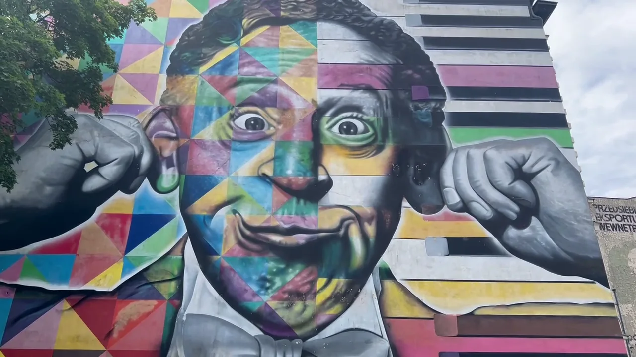 A colourful mural in Łódź
