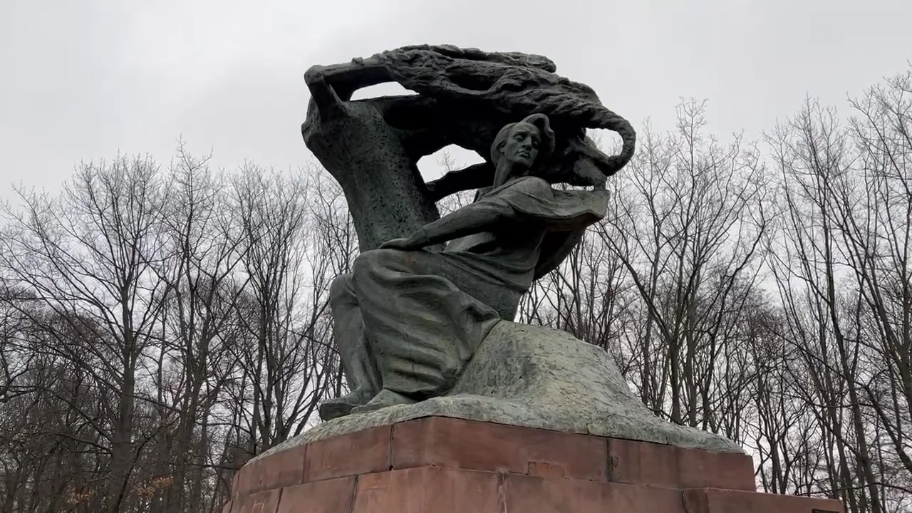 Fryderyk Chopin monument