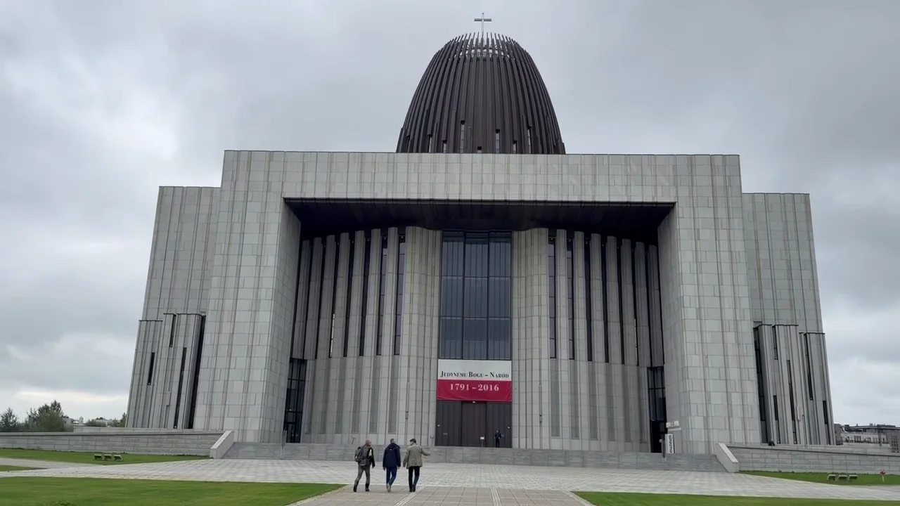 Temple of Divine Providence in Warsaw, a Catholic church whose Polish name uses the broader word świątynia.