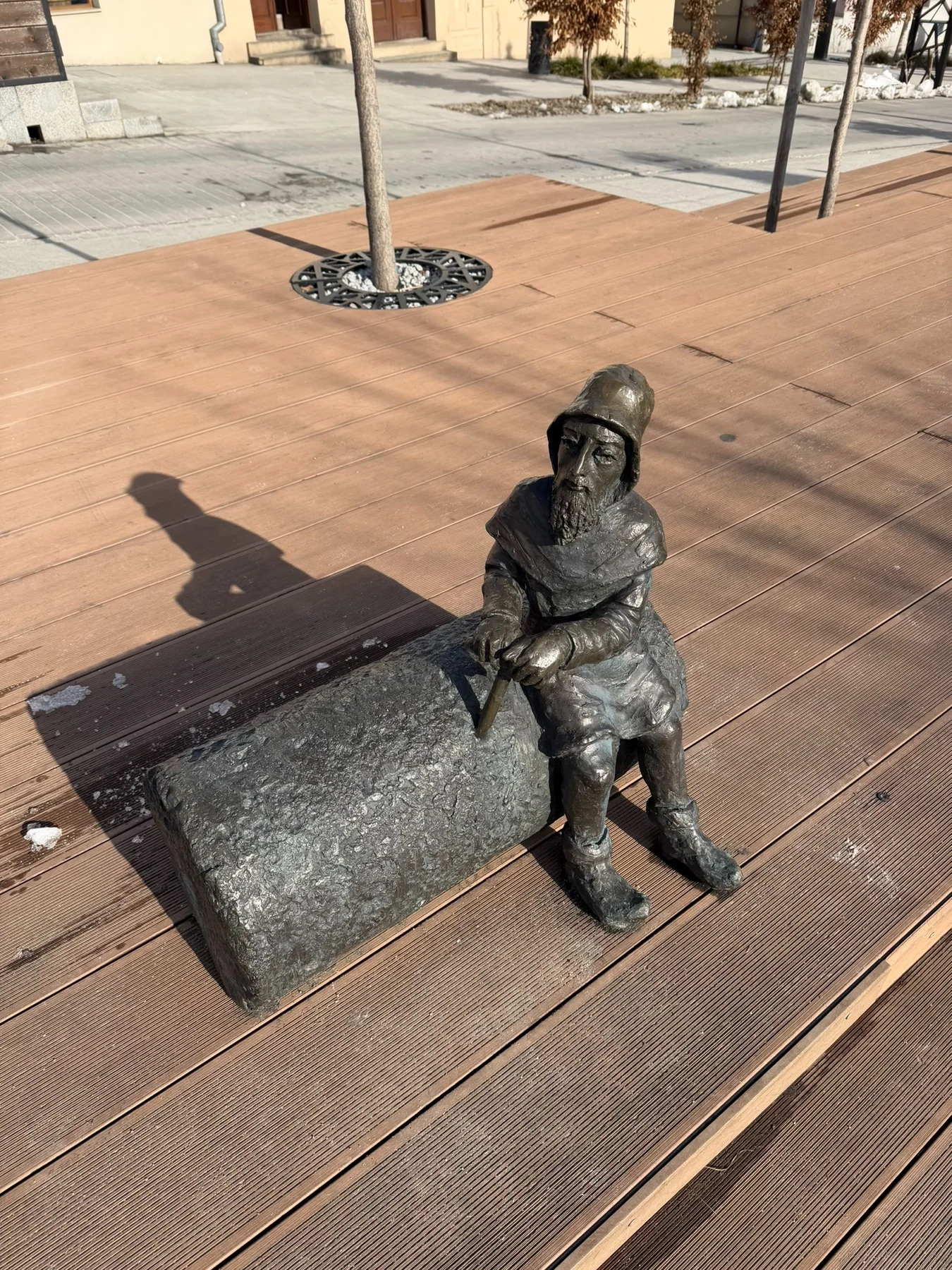 Original Brit in Poland photograph: Gwarki bocheńskie (Bochnia statue.JPEG)