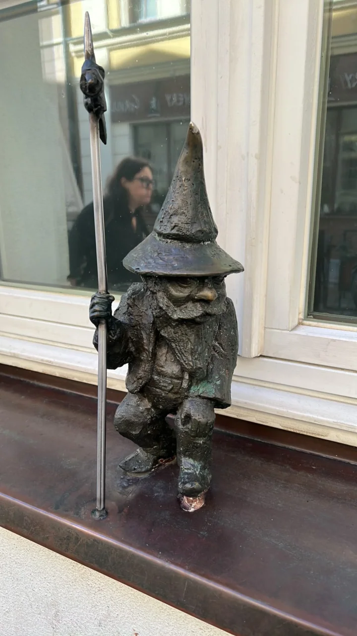 Original Brit in Poland photograph: Wrocławskie Krasnale (Wroclaw Dwarf.jpg)