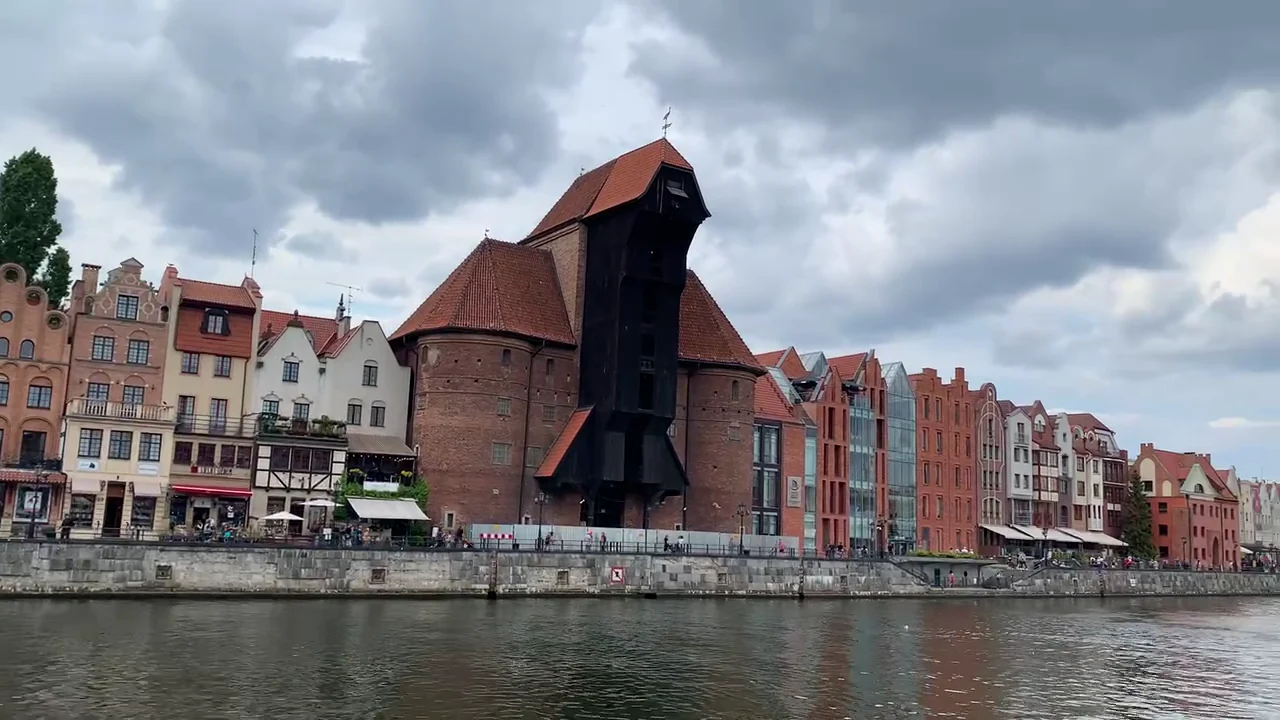 The Crane and historic waterfront in Gdańsk