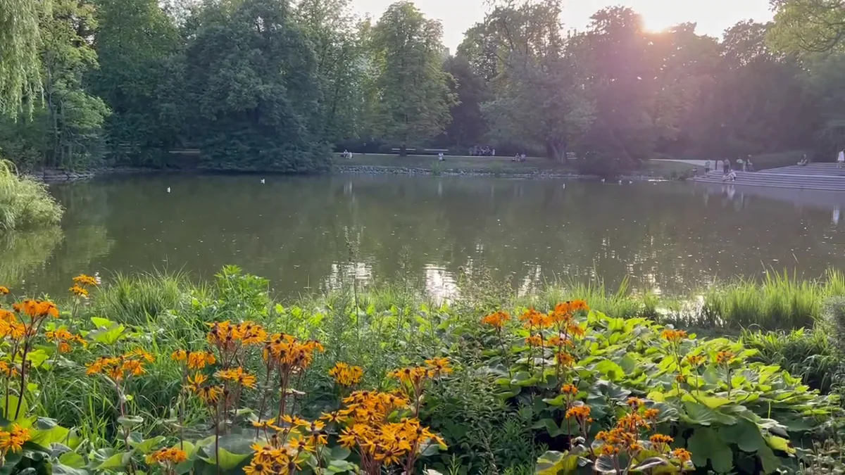 Original Brit in Poland photograph: Ujazdowski Park
