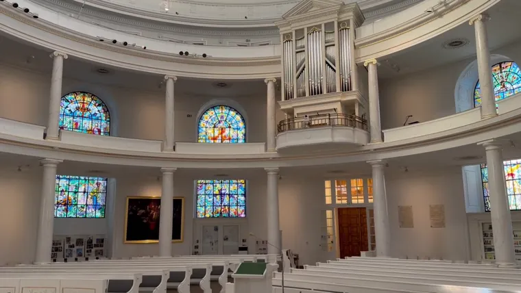 The circular interior of Holy Trinity