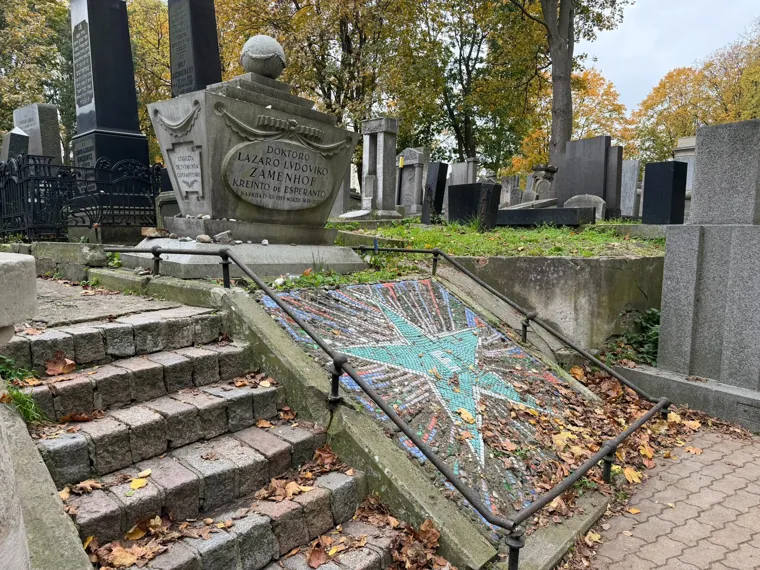 The grave of Ludwik Zamenhof, creator of Esperanto