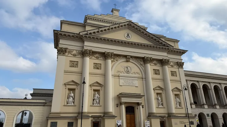 St Anne’s on the Royal Route
